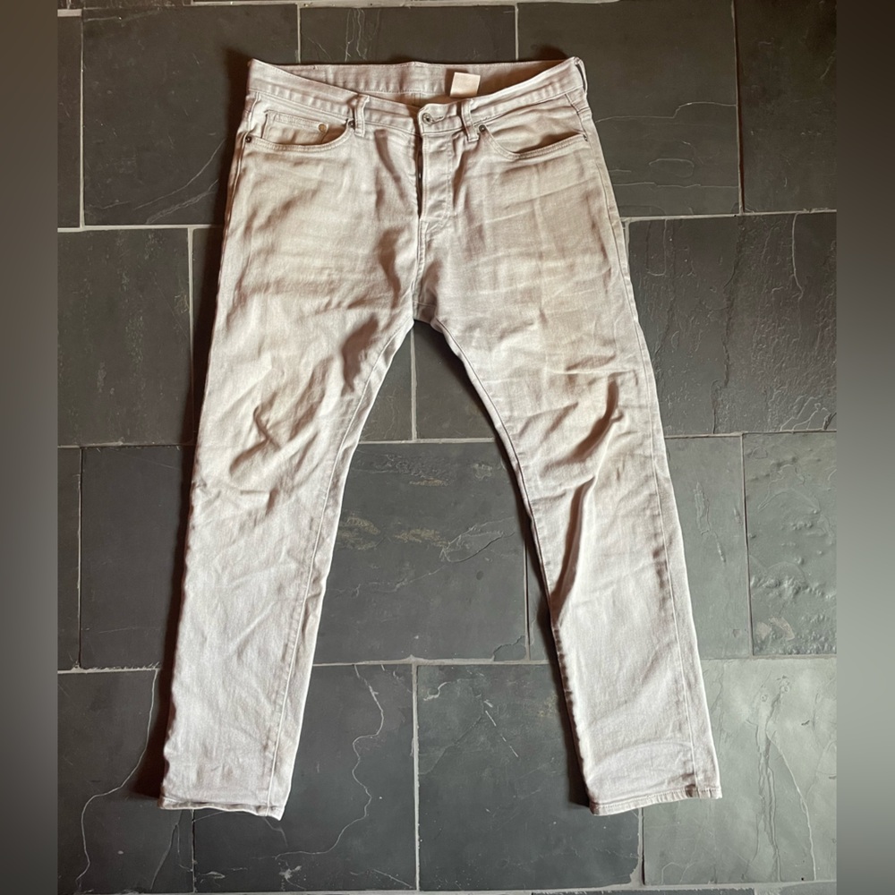 Light jean pretty stretchy